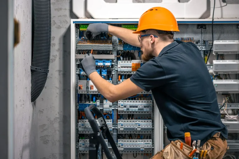 Electricista Malaga 1 768x512